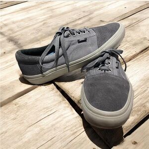 Vans Era Pro - Men's 10 - Gray
Suede/Canvas Skate Shoes